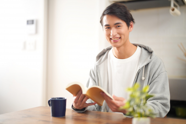 既婚男性が好きな女性にとる態度